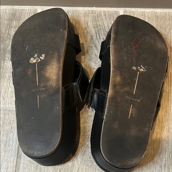 Dolce Vita Black slide Sandals with gold ring accent size 8 1/2 - Picture 11 of 14